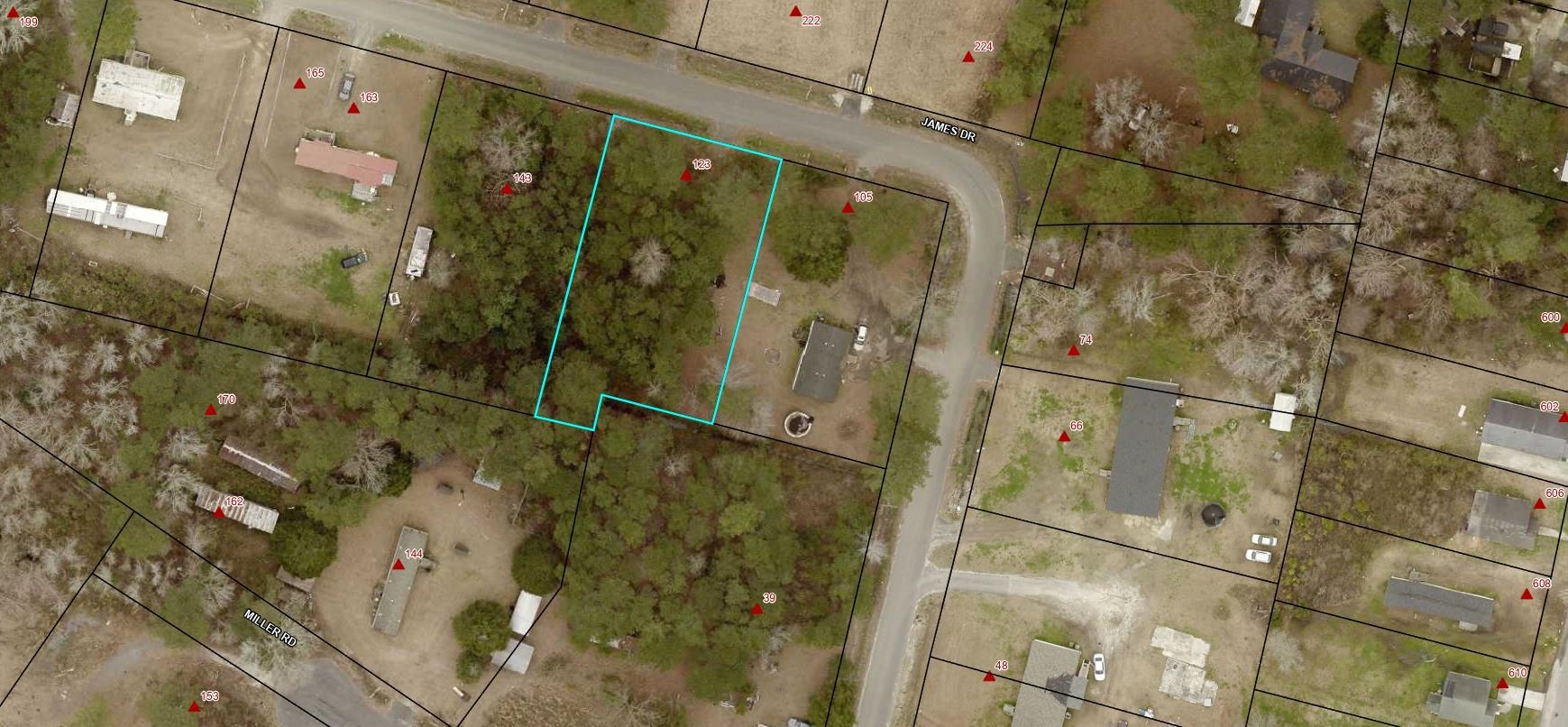 123 James Dr., Andrews