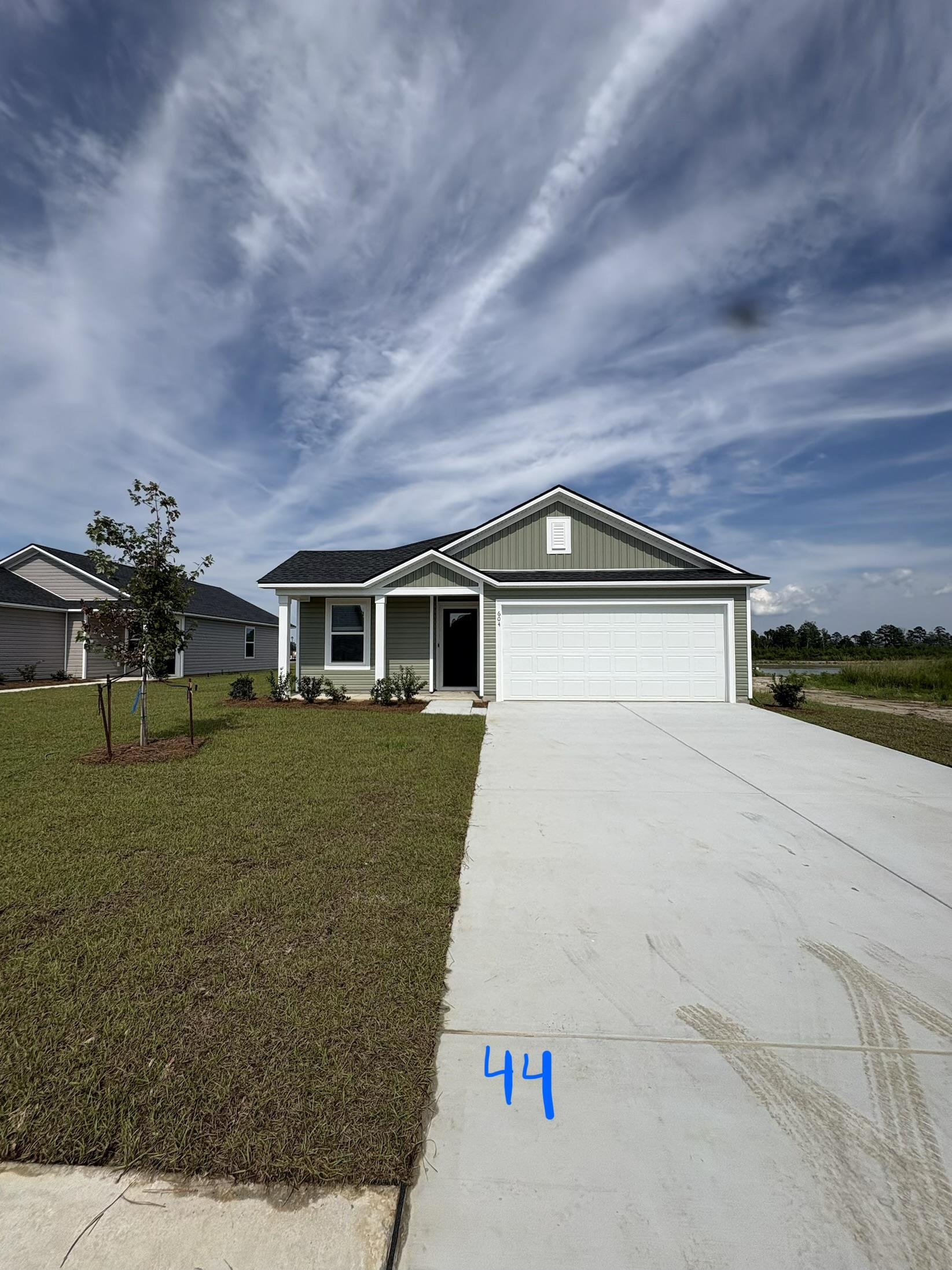 604 Shady Ridge Dr, Loris