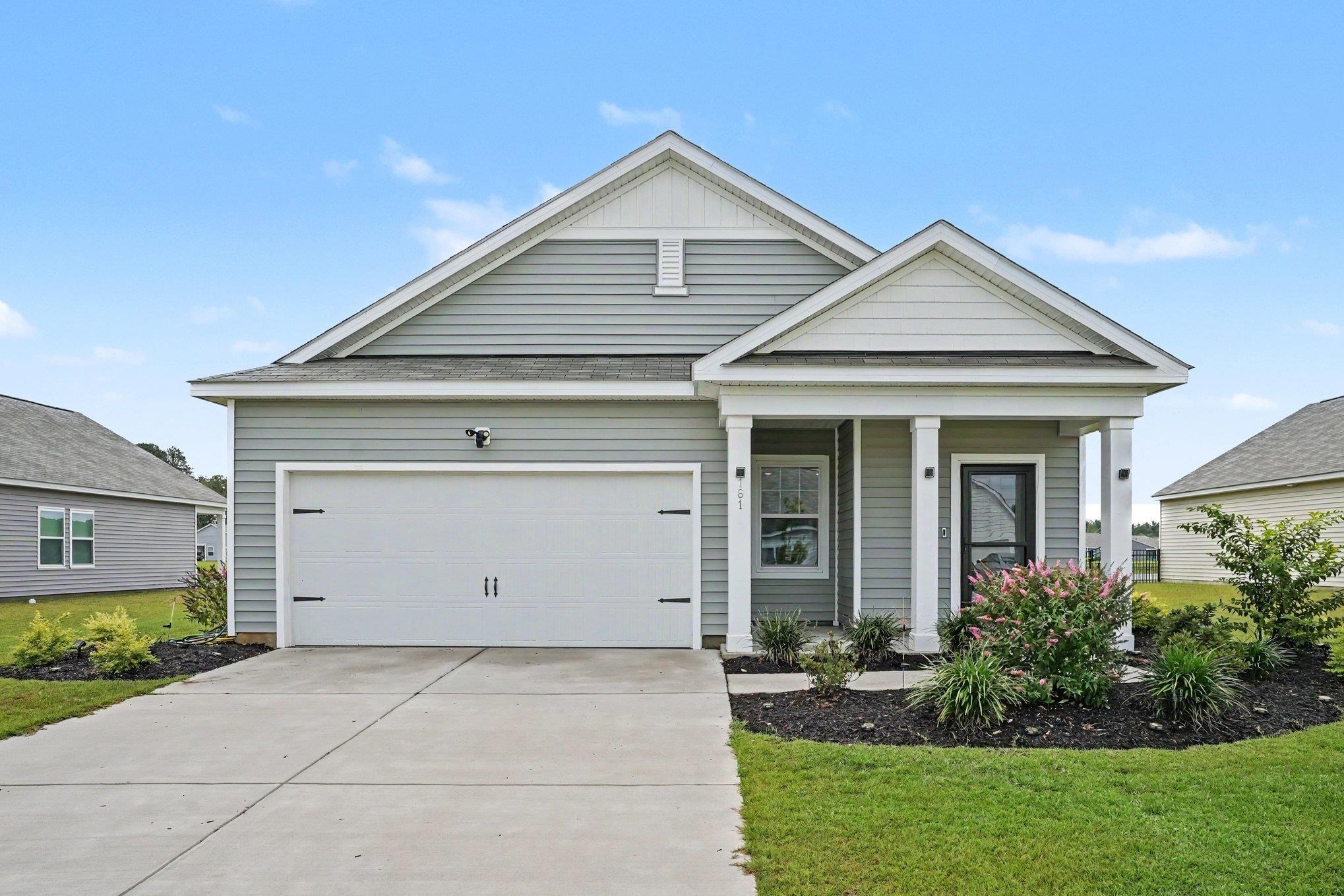 161 Linares St., Loris