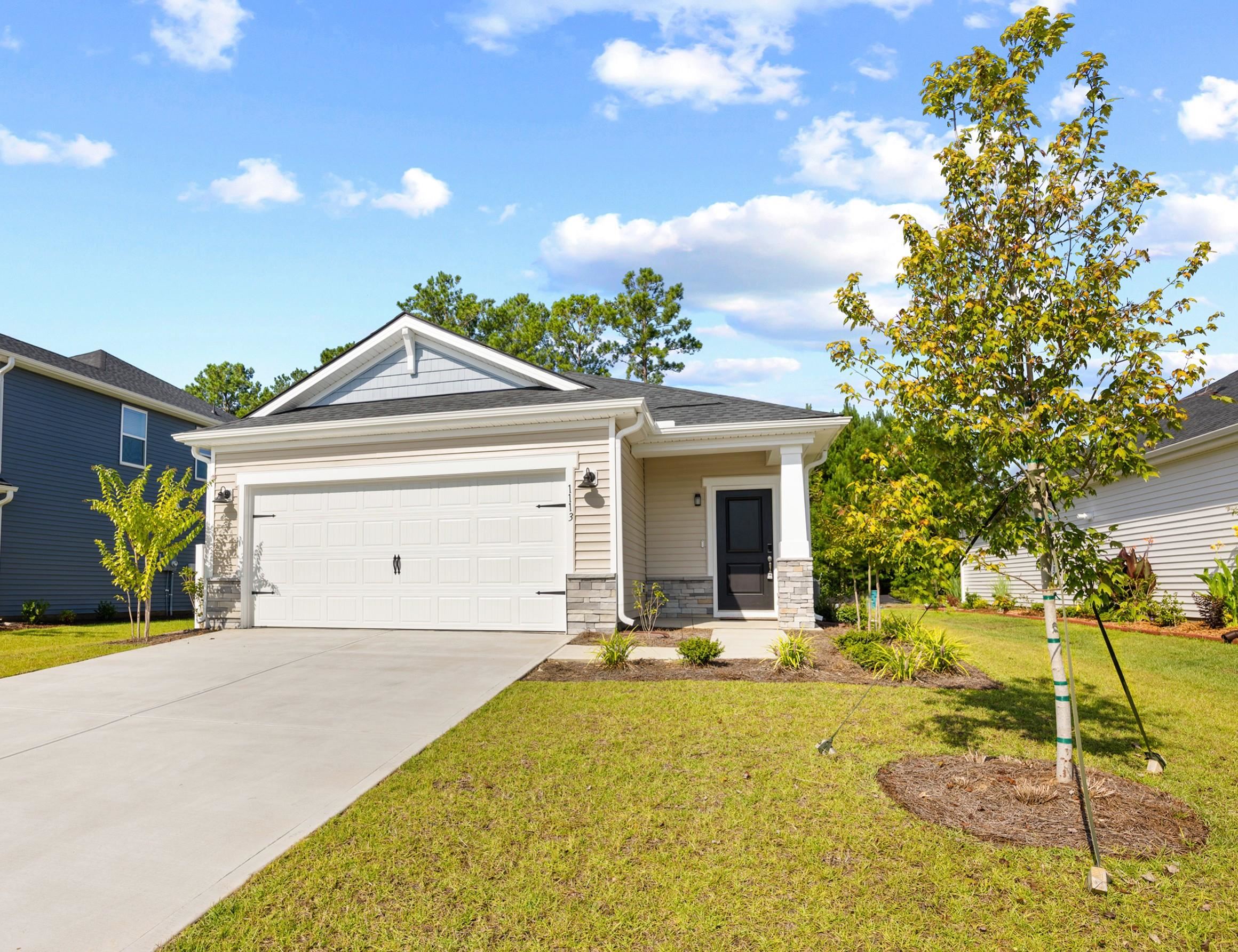 1113 Lauryn Oak Loop, Longs