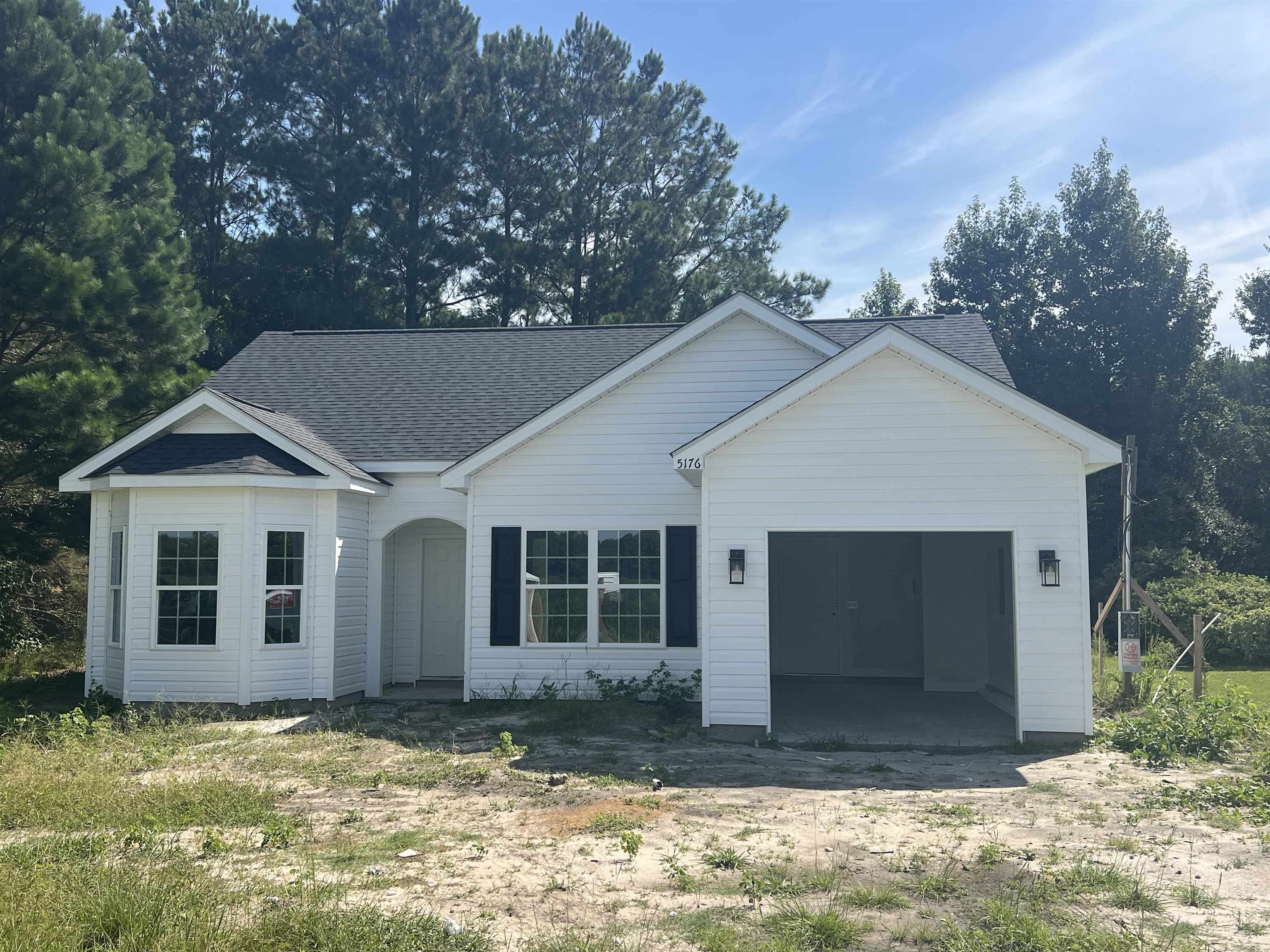 5176 Spring St., Loris