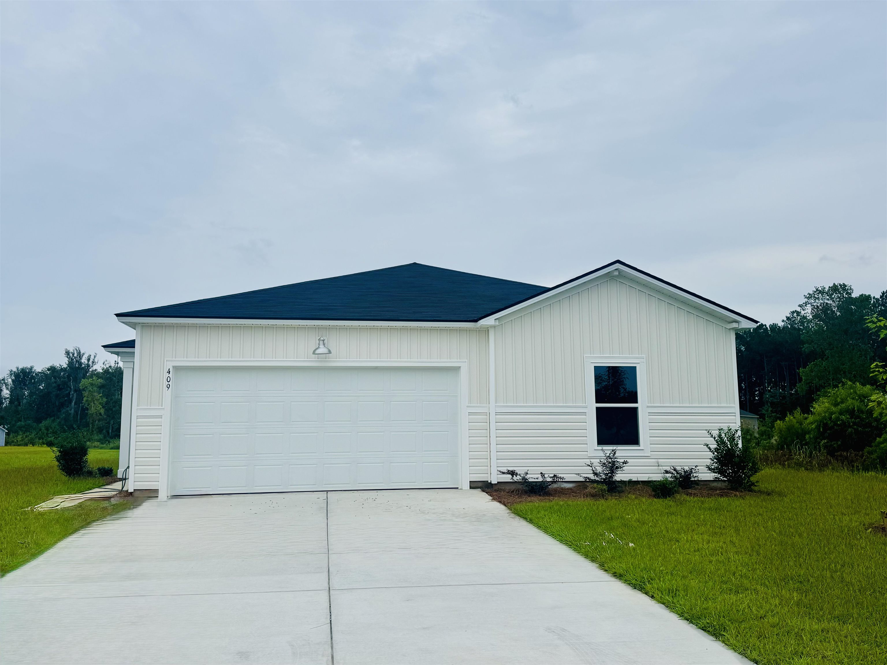 409 Sweet Vernal St, Longs