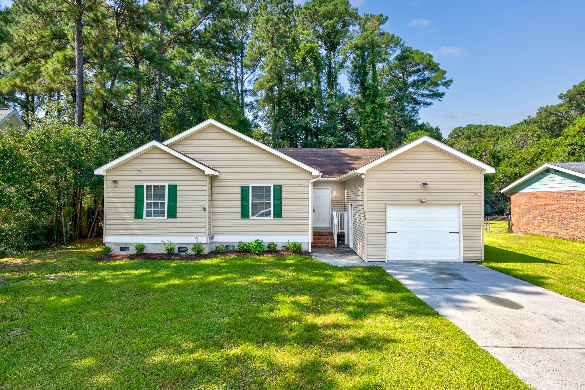 507 Forestbrook Dr., Myrtle Beach