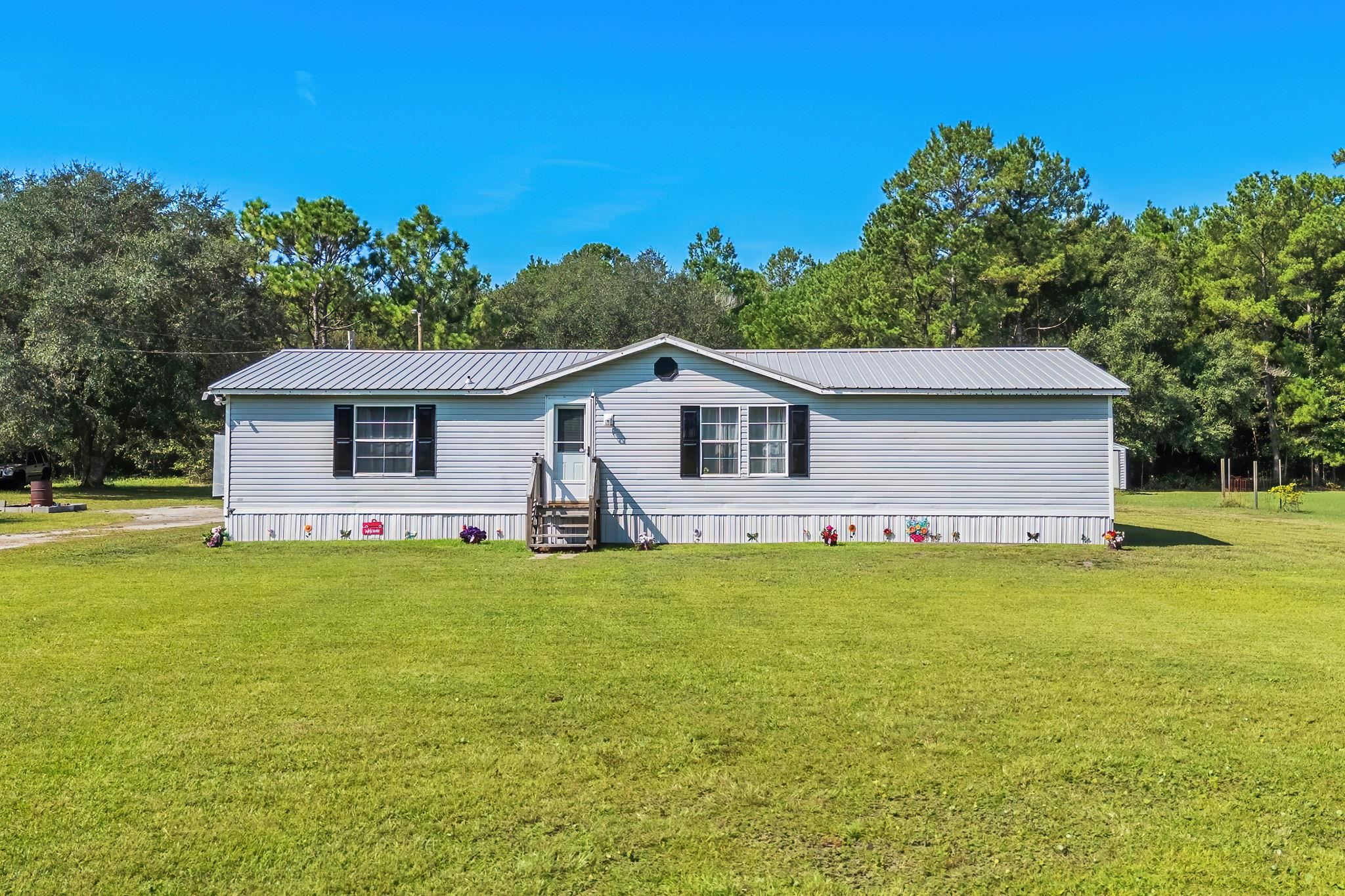 2060 Martin St., Loris